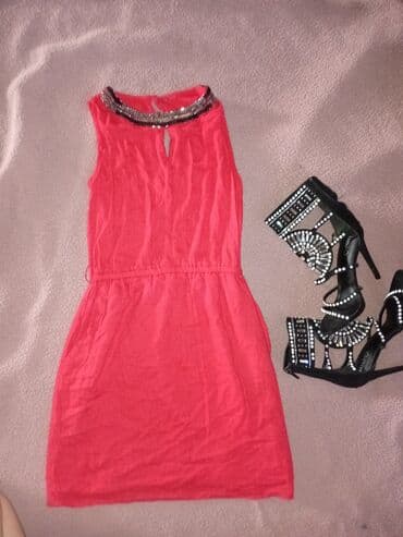 Dresses: S (EU 36), Short sleeves — 18
