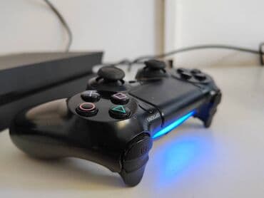 bezicne bluetooth slusalice: Sony Playstation 4 / Fifa 24 Prodajem sony Playstation 4 — 3