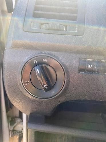 kola za mladence: PREKIDAC SVETLA ZA VOLKSWAGEN POLO OD 2005. DO 2008. GOD. | Prekidac — 1