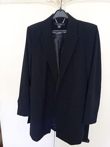 Ženski crni sako i jakna sa krznom 1) Sako AMISU - Boja: crna - Kroj