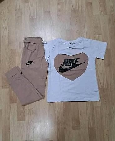nike structure cena: Komplet NIKE majica i donji deo trenerke. -Bela majica kratkih rukava — 7