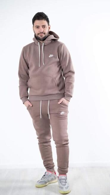 tommy hilfiger d: NIKE TERMO Komplet Trenerke TOP KVALITET PAMUK Cena 4990 din — 2