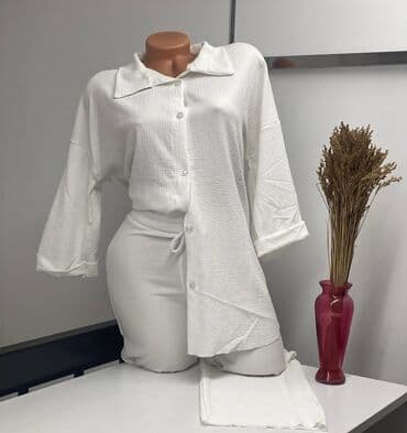 Abercrombie & Fitch, M (EU 38) — 2