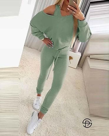 juicy couture komplet: #Komplet 3 u 1
Cena 2500
Uni vel.
V19 — 3