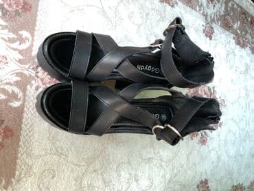 kargo pantalone h m: Sandals, 38 — 1