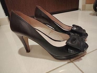 zute starke zenske: Crne ženske salonke s otvorenim prstima i mašnom - Klasičan model sa — 2