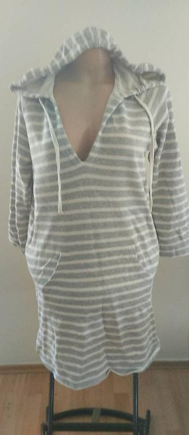 Karakteristike predmeta Proizvođač: JOE FRESH Veličina Evropska: 40