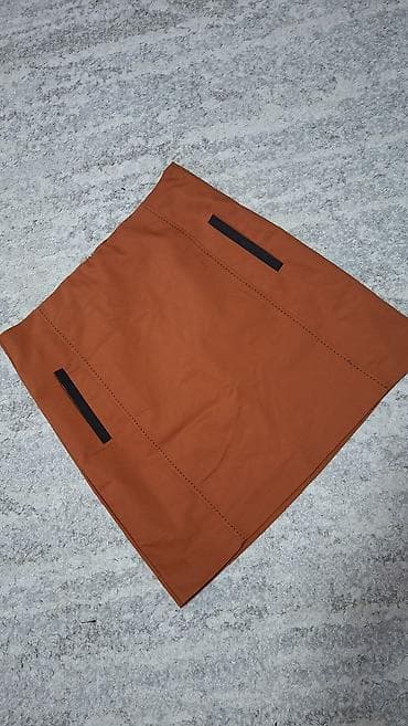 Suknje: Ženska A-kroja suknja, boja terakota (rđasto-braon). - Materijal — 2