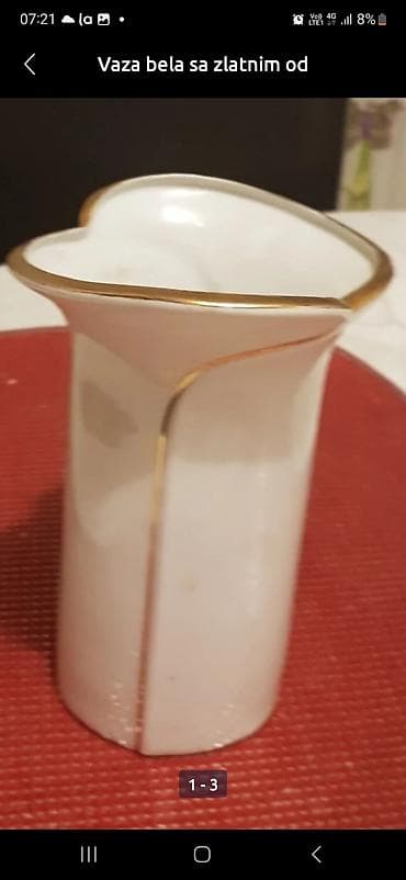 Vaza beli porcelan sa zlatnim obodom iz Italije! Sirina gornjeg dela