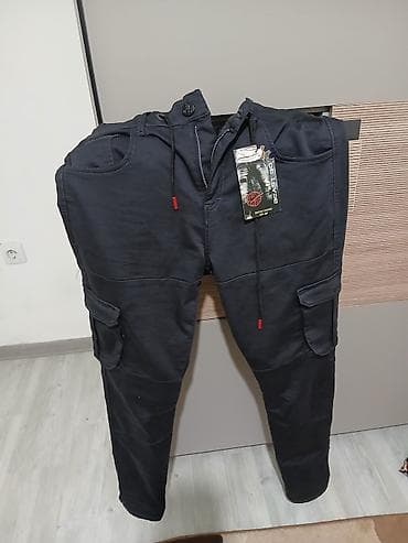 Muške cargo pantalone sa džepovima – tamno siva/ crna nijansa -