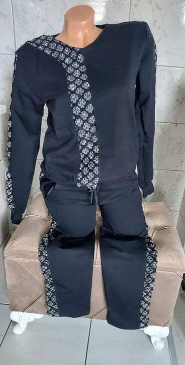 svecana odela novi pazar: Komplet s.m.l
2500 din — 1