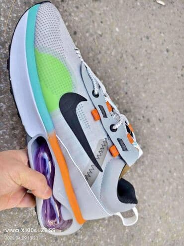 muška jakna za zimu: Trainers, Nike, size - 46 — 2