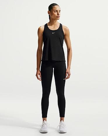 Lične stvari: Nike Pro Women's Dri-FIT Tank Top vel. S, M 
Recycled Materials
IB — 5
