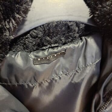 Shirts: Dečja zimska jakna SISLEY – crna - Model: puf jakna sa horizontalnim — 4