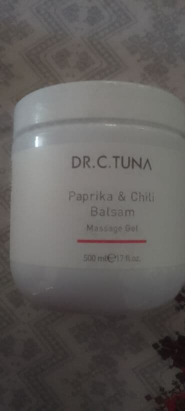 muske trenerke od mikrofibera: Dr. C. Tuna Paprika & Chili Balsam, masažni gel u pakovanju od 500 — 1