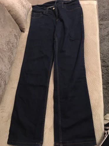 push up pantalone: Br 33,imaju elastina.Odgovaraju za xl,2xl — 1