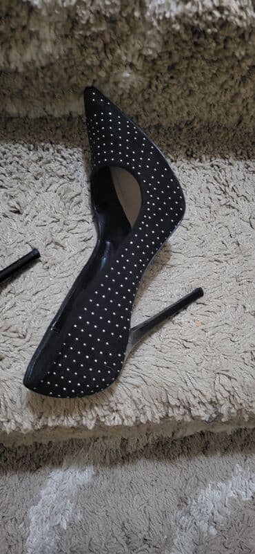 push up helanke novi sad: Pumps, Zara, 39 — 2