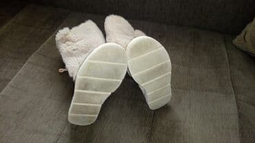 haljinice za devojcice h m: Ugg boots, Zara, Size - 34 — 4