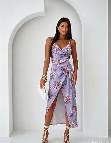 Haljine: Cvetna midi haljina na bretele
S M L
2400 din — 2