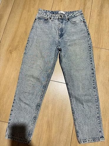 ZARA ženske farmerke – svetloplavi isprani denim 38 velicina. -