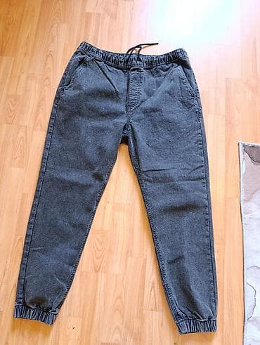 Muške pantalone – jogger stil, tamnosive (faded) denim tkanine. -