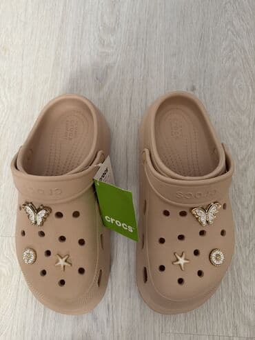 grubin papuce krava: Fashion slippers, Crocs, 40 — 1