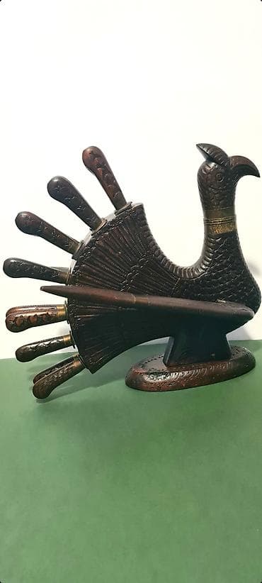 kopacke 33: ★ Na prodaju stari ukrasni predmet od punog izrezbarenog drveta u — 2