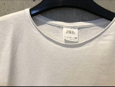 Sets: DVE Nove ZARA MAJICE Velicina 11 - 12 god Tamnije sive boje u odnosu — 8