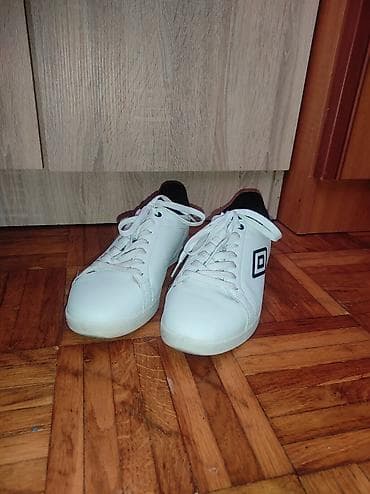Ženske umbro patike, veličina 39. Stanje na slikama