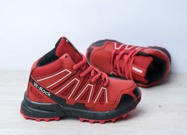 obuća za kišu: Duboki model, savršene za jesen i kišu. Lice je od eko kože, pertla se — 1