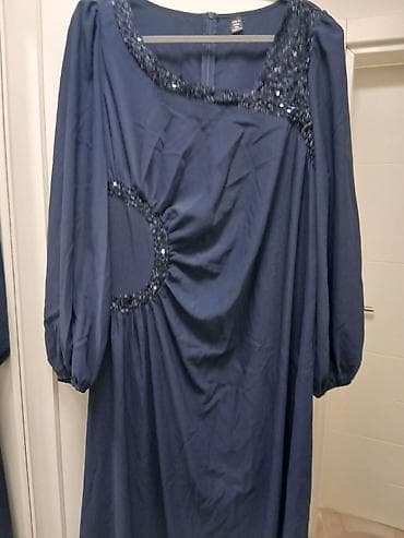 moderna odeća: Elegantna tamnoplava haljina sa šljokičastim detaljima - Duga — 2