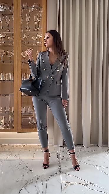 💫Ženski elegantni komplet – sako i pantalone
✅2999 din