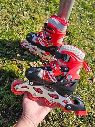 Knjige, audio i video formati: Roleri
Podesivi brojevi, silikonski- svetleci tockovi
Od broja 29-43 — 4