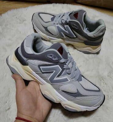 kompleti prsluk i pantalone: New Balance, bоја - Crna — 3