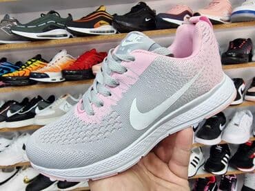 lagane patike: Lagane patike od 36 do 41 za samo 2900 din — 2