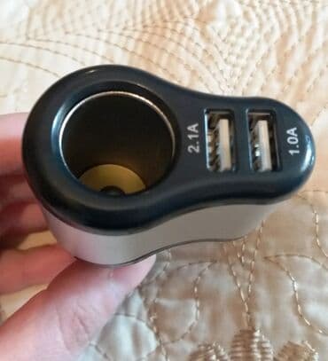 duks za menjac: USB auto punjač sa dva USB porta 2 u 1 - USB punjač za auto sa — 4