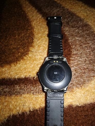 mona torba sa slovom m: Pametni sat – okrugli crni dizajn - Kućište: okruglo, crno, sa jednom — 1