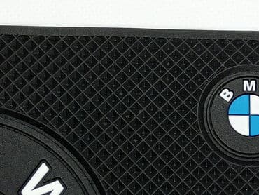 teretne gume 13 c: Neklizajuća podloga BMW BMW gumena neklizajuća podloga. Dimenzije — 6
