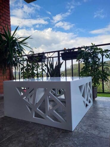 zidni stol na rasklapanje: 80x80cm . V 40cm
140e — 1