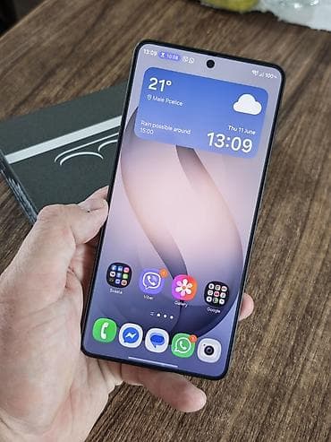 polovne masine za vez: Samsung Galaxy S26 Ultra – crna boja - Ekran: veliki AMOLED displej — 5