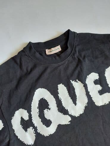 c a basic majice: Alexander McQueen — 2
