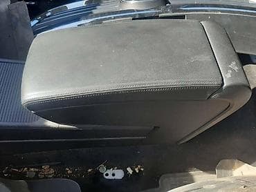 NASLON ZA RUKE, RUKOHVAT ZA VOLKSWAGEN PASSAT B6 | Naslon za ruke za na lalafo.rs NASLON ZA RUKE, RUKOHVAT ZA VOLKSWAGEN PASSAT B6 | Naslon za ruke za
