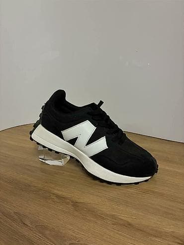 replay duboke patike: New Balance Clasic
3600
 36-41
K💜 — 9