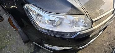 delovi za auto: FAR XENON ZA CITROEN C5 | Far xenon Citroen C5 X7 — 1