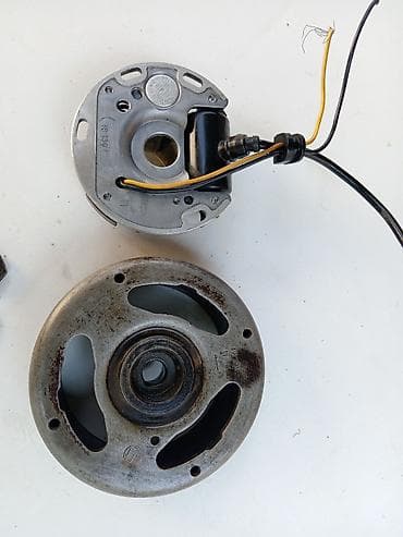 prevoz robe do 3.5 t: Komplet crno paljenje 6v 17w Za tomos motore ispravno 2500 din — 6