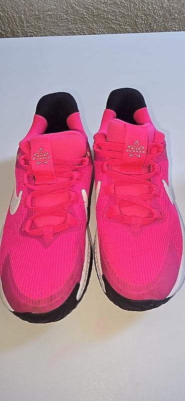 bebi stvari za devojcice: Dečije nike patike, bukvalno nove! dete ih par puta obulo, brzo je — 2