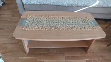 Ugaone garniture: Klub sto 105x60 cm Stabilan cvrst Ima malo ostecenje na sredini koje — 2