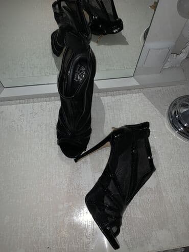 c a papuce: Sandals, 40 — 1
