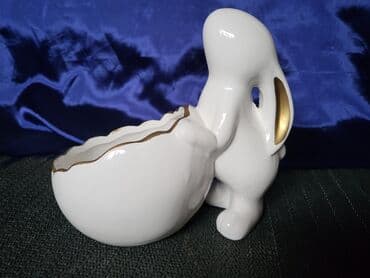 Prateća kuhinjska oprema: Figura nova Nemacka. Figura od glazirane keramike(poput porcelana) — 1
