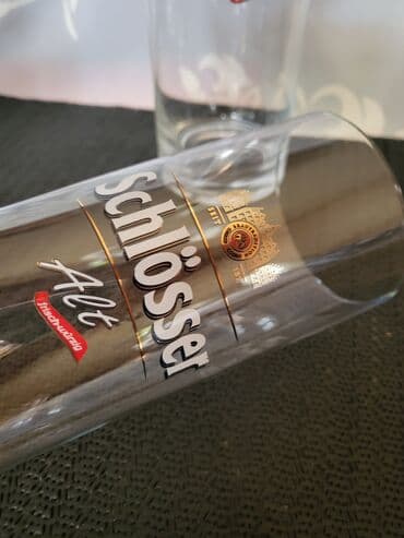 swarovski case za vino cena: Case nove za pivo 2008g.Schllosser Nemacka. Case nove,sve na njima — 14